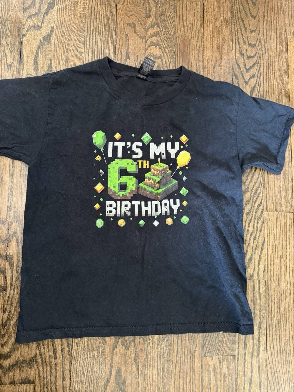 MindCraft It's My 6th Birthday Black T-shirt Sz Youth Small